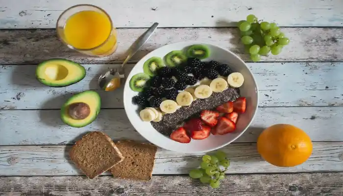 best sources of fiber, fiber-rich foods, fiber-rich fruits, fiber foods, fiber sources, fiber sources food, high fiber foods, foods high in fiber, foods with fiber, fiber in banana, fiber in spinach, best sources of fiber in food, best sources of fiber for constipation, best sources of fiber for kids, best sources of fiber in diet, best sources of fiber on keto, fiber recommendations by age